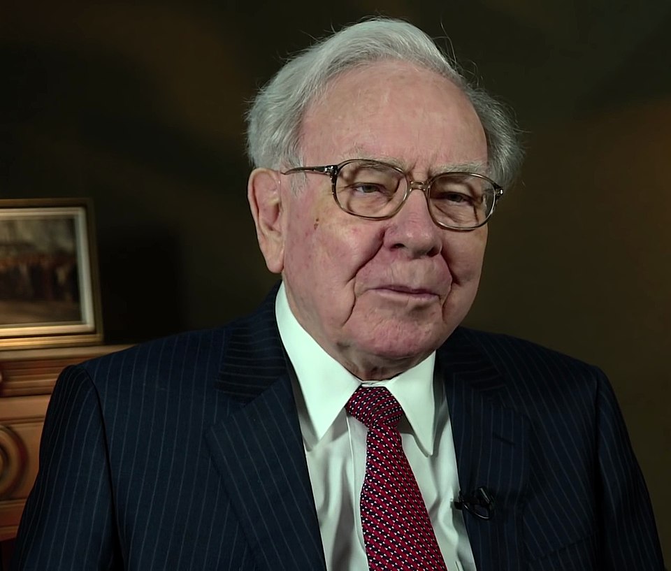 File:Warren Buffett at the 2015 SelectUSA Investment Summit.jpg